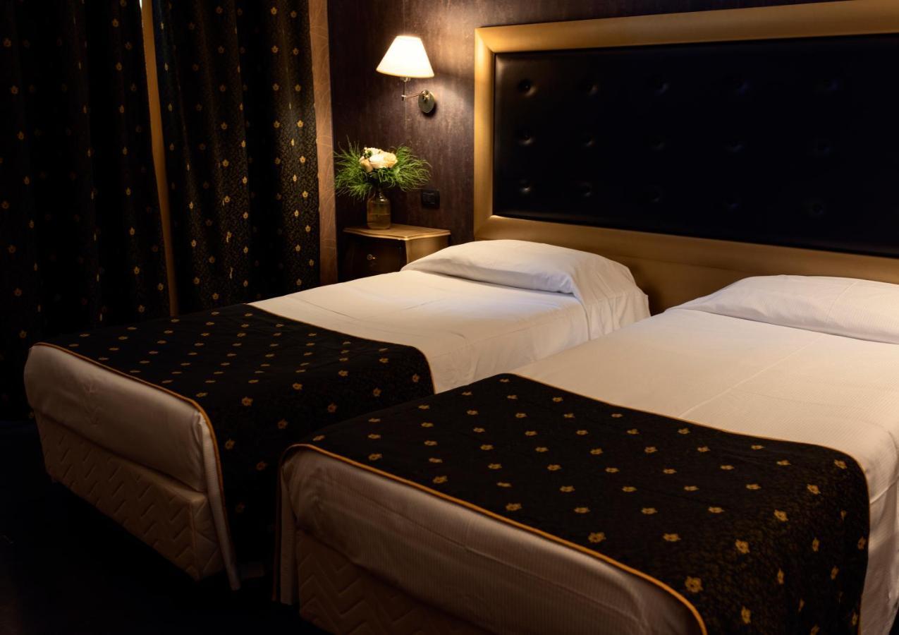 Hotel - Motel Flower Gropello Cairoli Екстериор снимка
