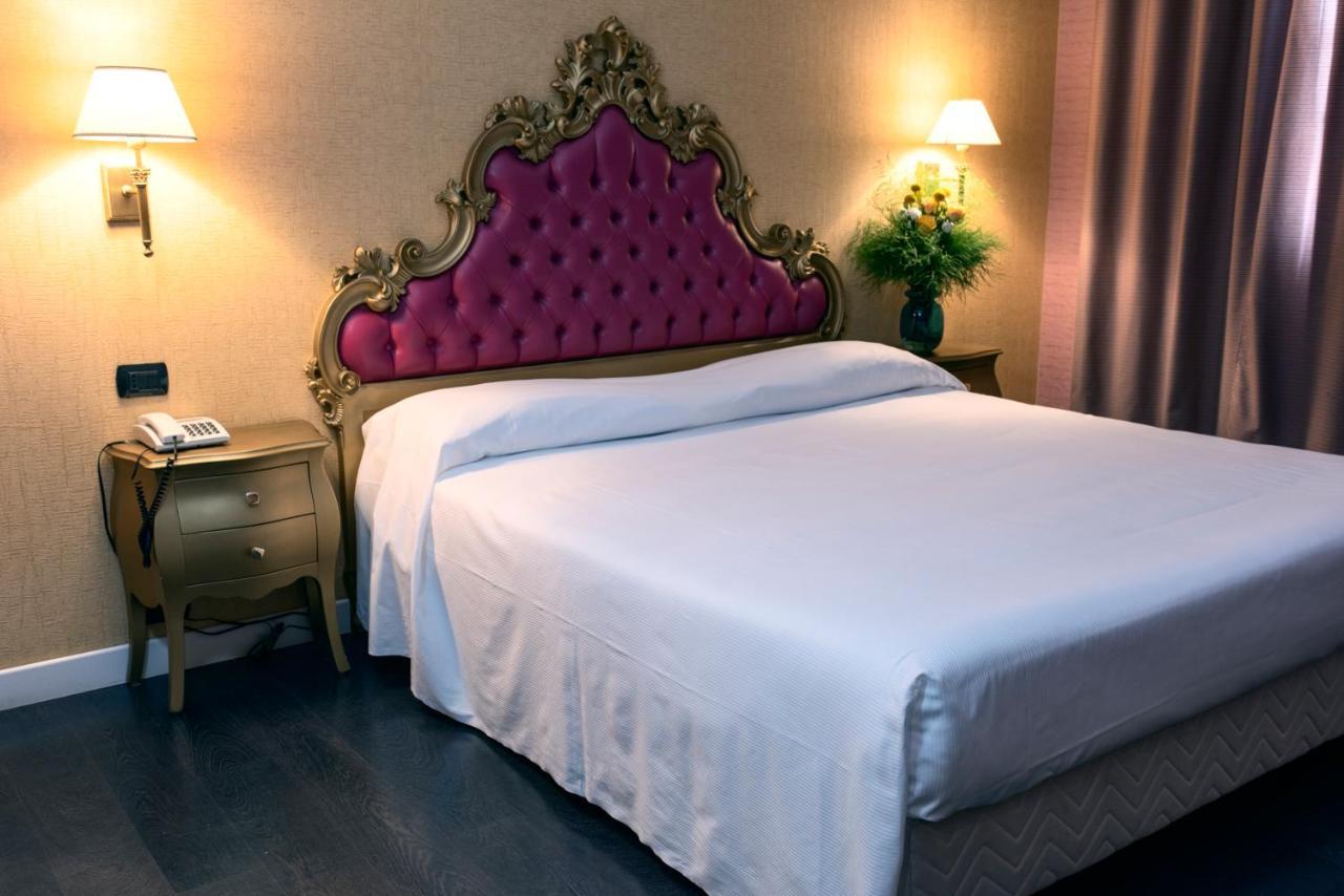Hotel - Motel Flower Gropello Cairoli Екстериор снимка