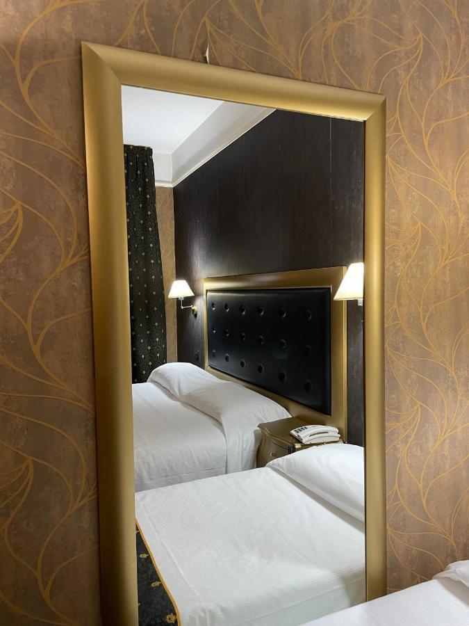 Hotel - Motel Flower Gropello Cairoli Екстериор снимка