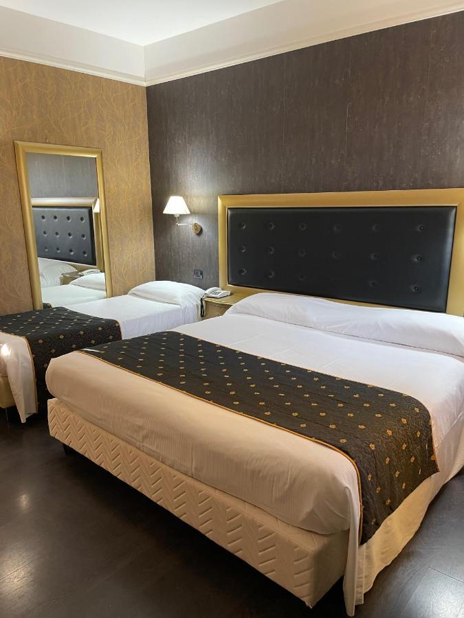 Hotel - Motel Flower Gropello Cairoli Екстериор снимка
