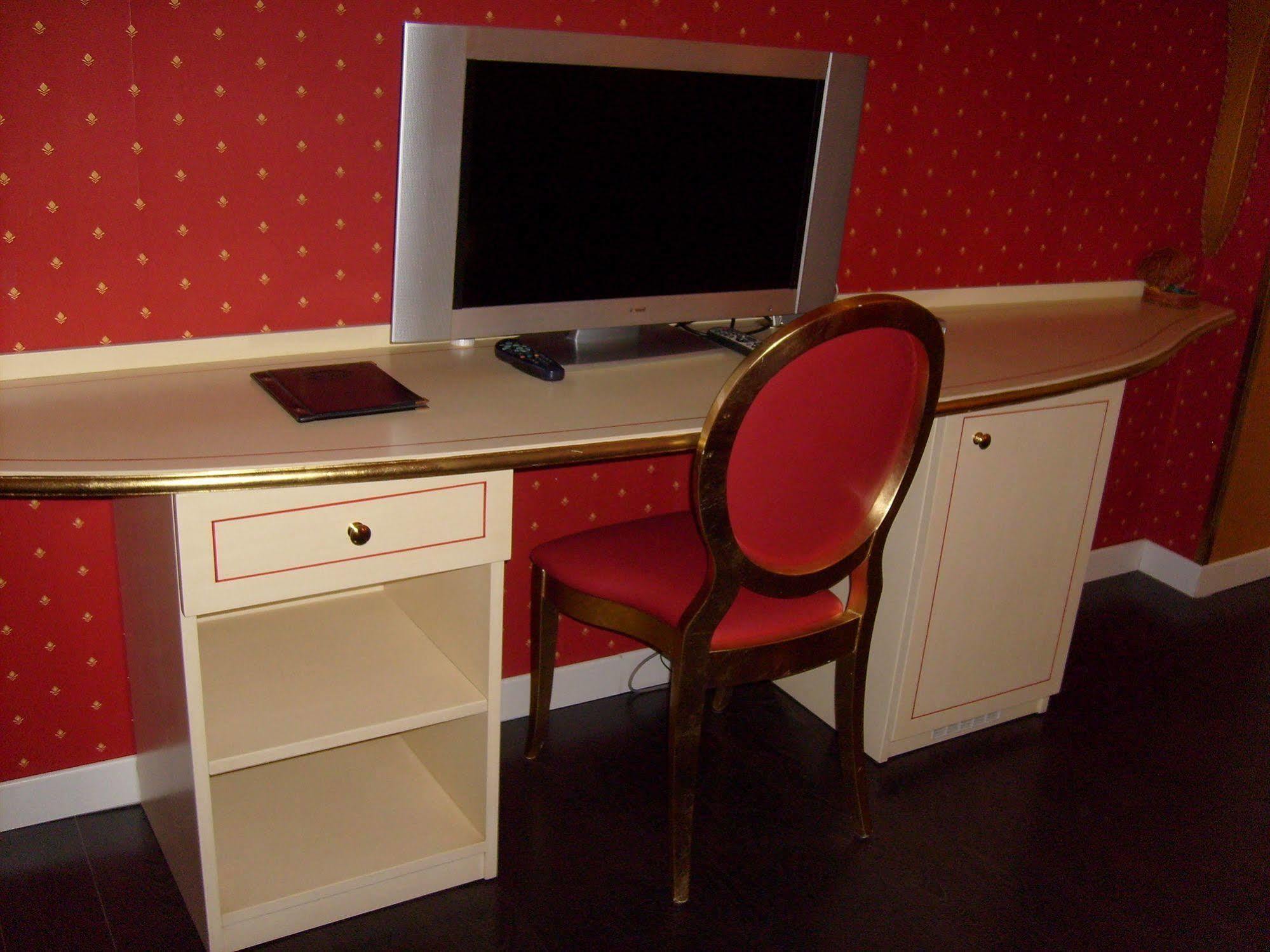 Hotel - Motel Flower Gropello Cairoli Екстериор снимка